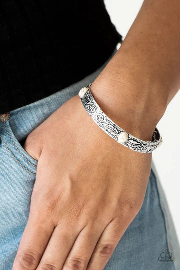 Wild West Story White