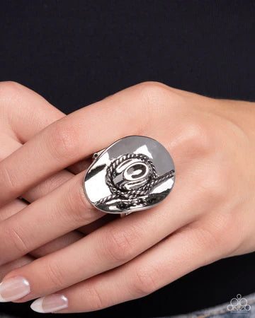 Horseshoe Haute Western Week Western Wardrobe Blue and White Broach Break Blue White Silver