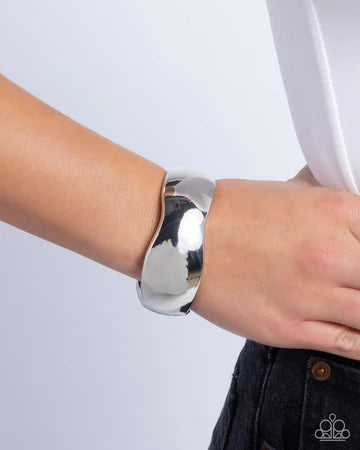 Curved Confident Silver