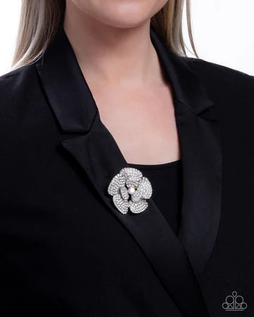 Festive Flourish White