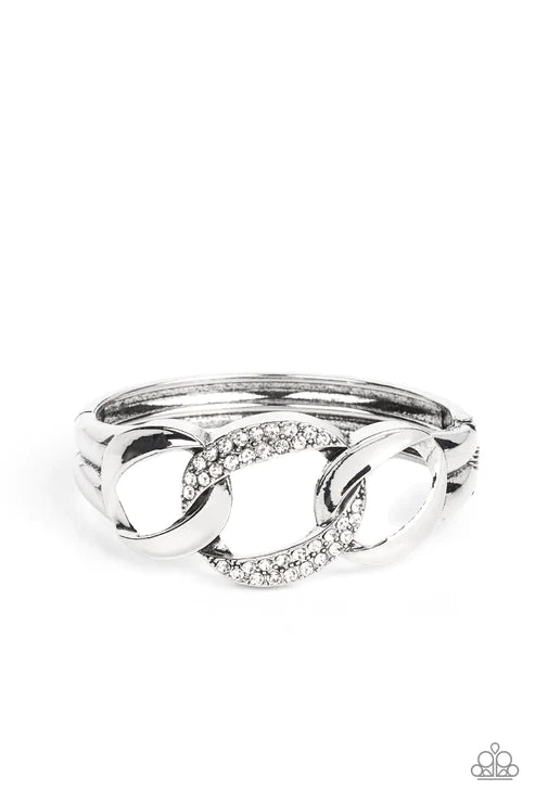 BOMBSHELL Squad White