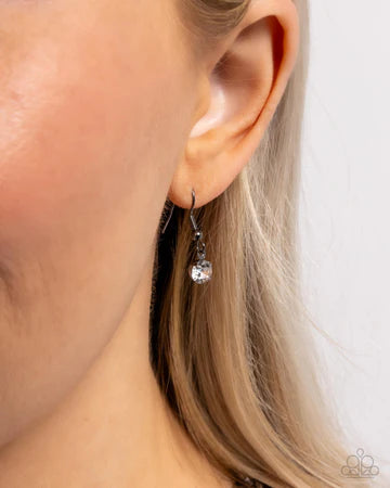 Pronged Perfection Black