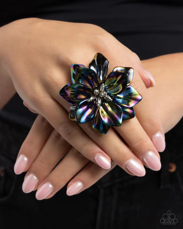 Platonic Petals Black