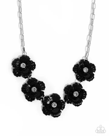 Flower Chains Black