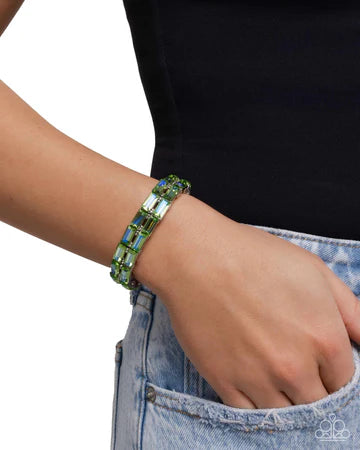Glimpse of Grunge Mismatched Moment Symmetrical Statement Green
