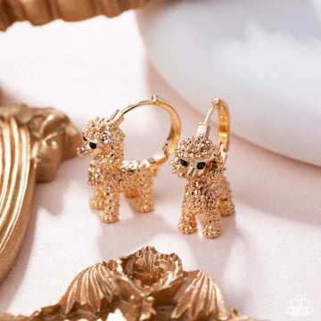 Prized poodle Gold