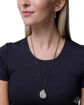 Coastal Callback Black