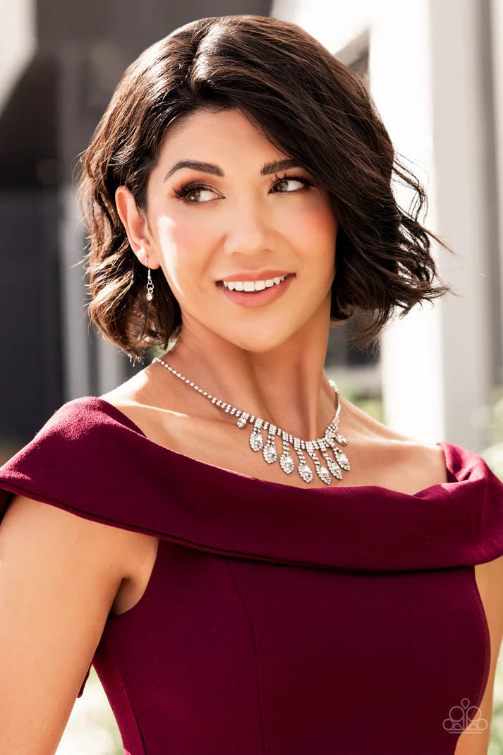 Reigning Romance White