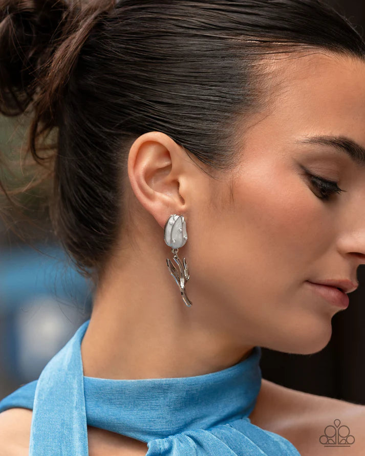 Timeless Tulip White